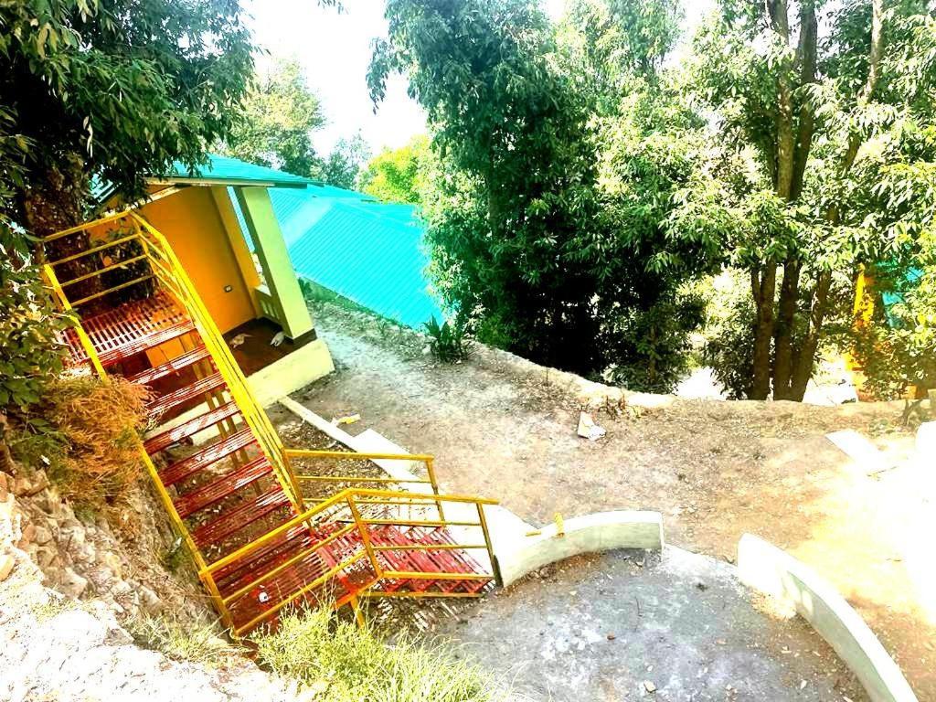 Drona Hills Resorts Kanatal Exteriör bild
