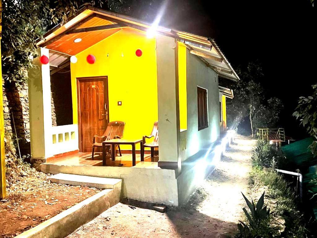 Drona Hills Resorts Kanatal Exteriör bild
