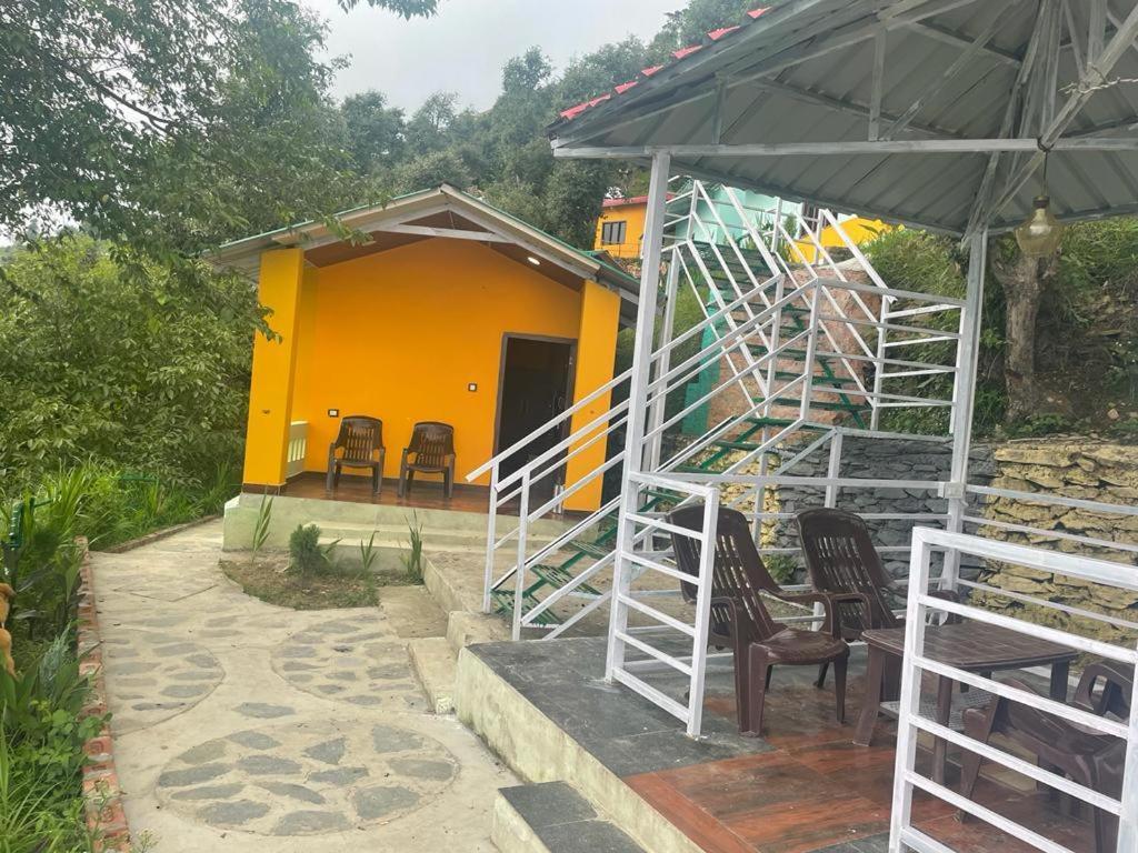 Drona Hills Resorts Kanatal Exteriör bild
