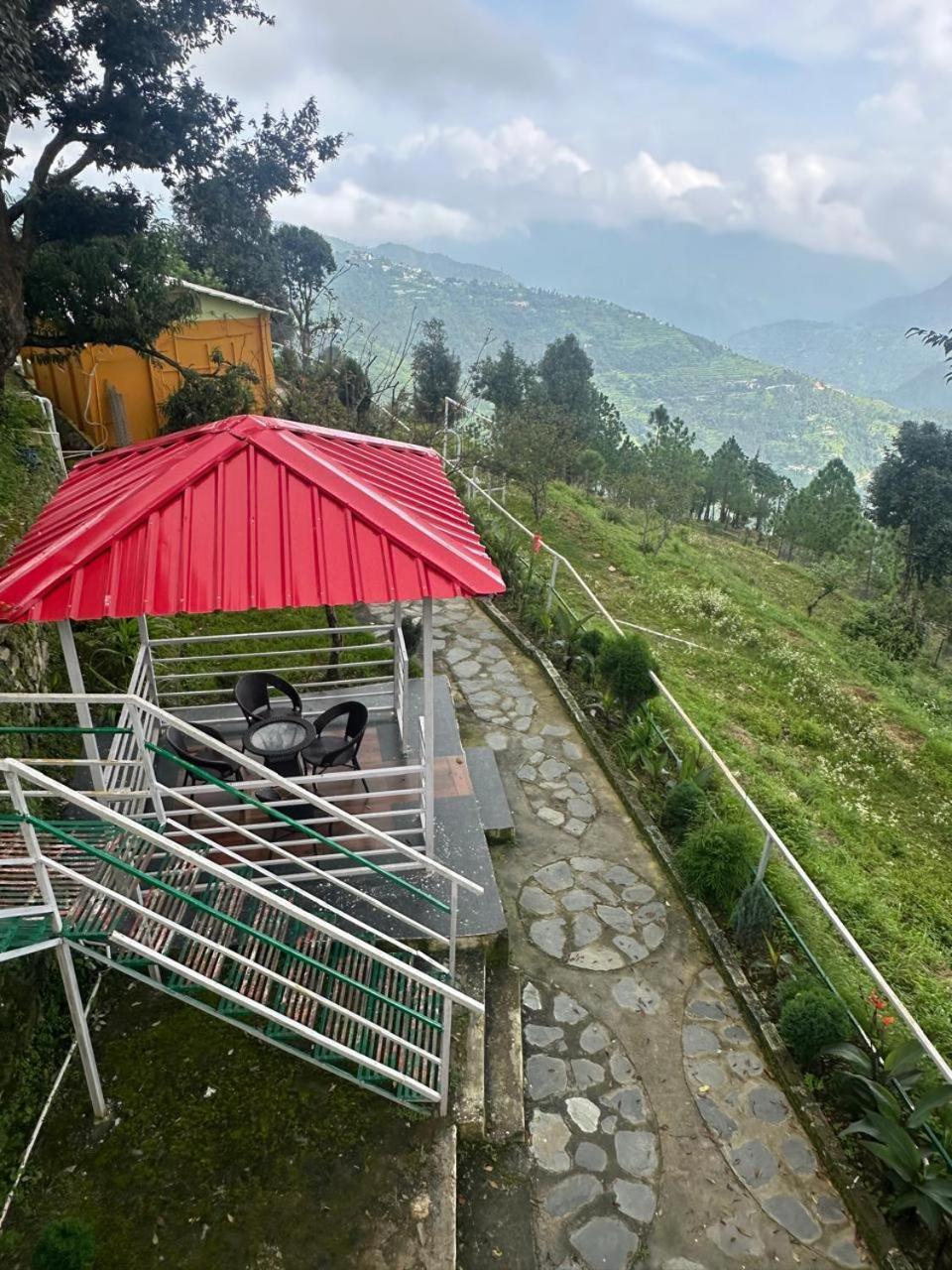Drona Hills Resorts Kanatal Exteriör bild