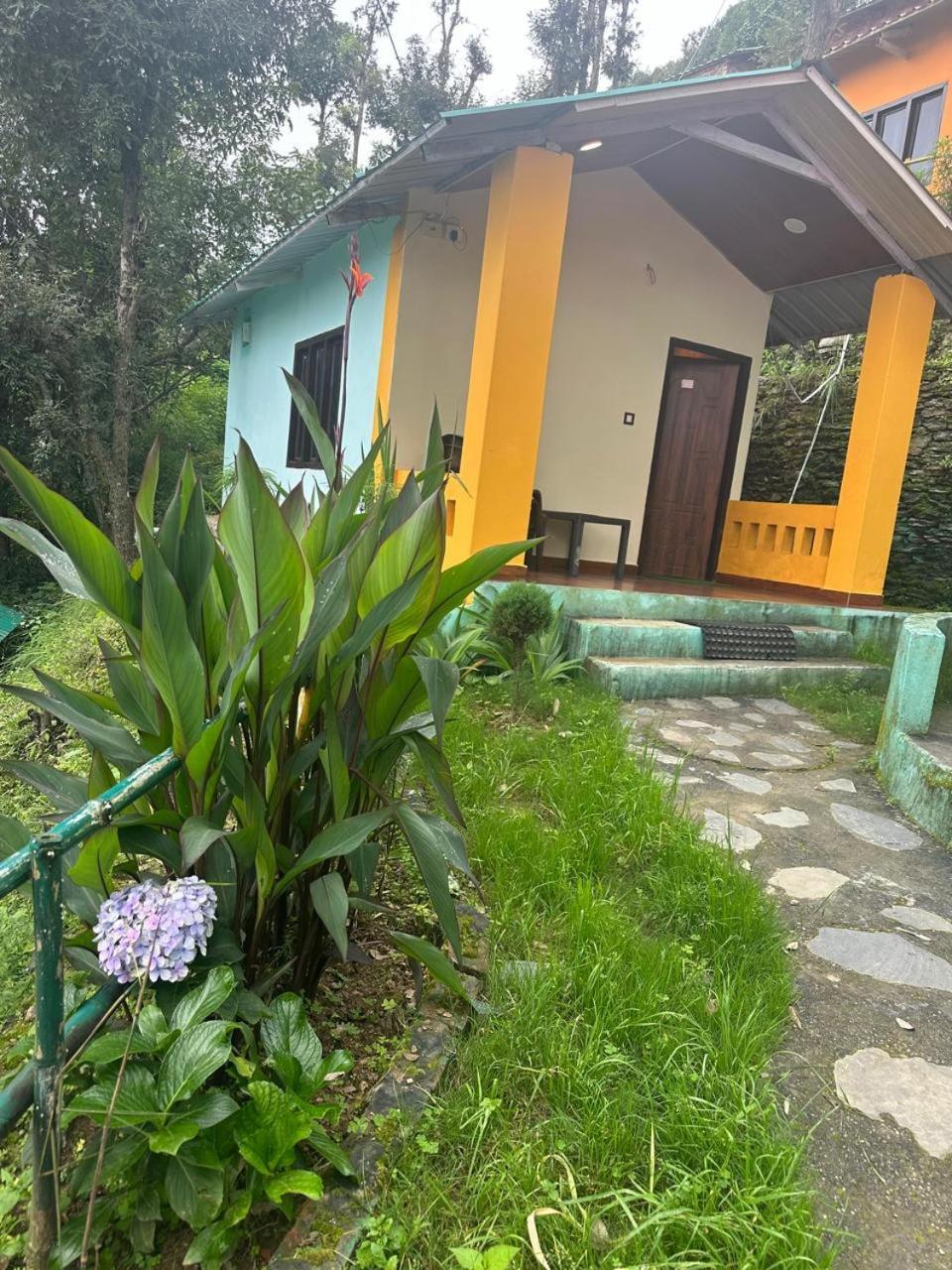 Drona Hills Resorts Kanatal Exteriör bild