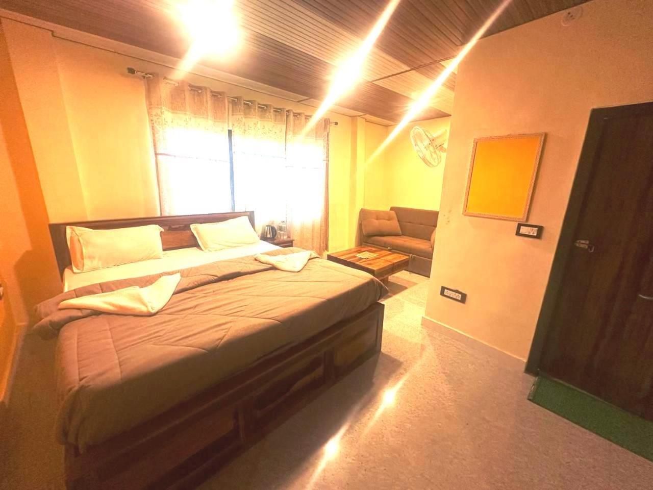 Drona Hills Resorts Kanatal Exteriör bild